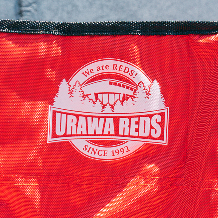 アウトドアチェア(カップホルダー付) | 浦和レッズオンラインショップ