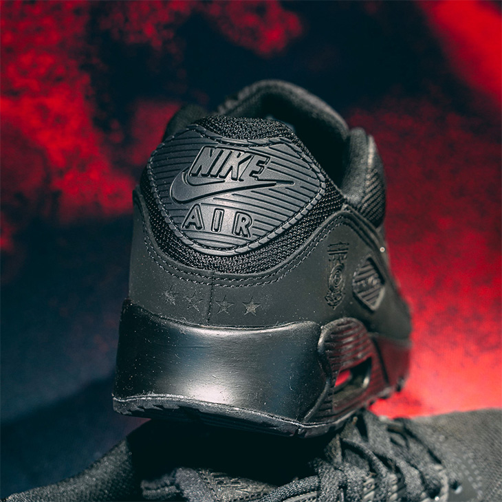【浦和レッズ】ピステ NIKEナイキ(Mサイズ)レッド NIKE Air MAX90 BLACK | 浦和レッズオンラインショップ