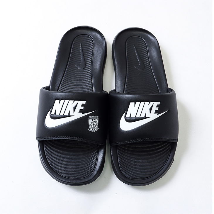 NIKE ビクトリー ワン スライド（エンブレム）/ブラック | 浦和