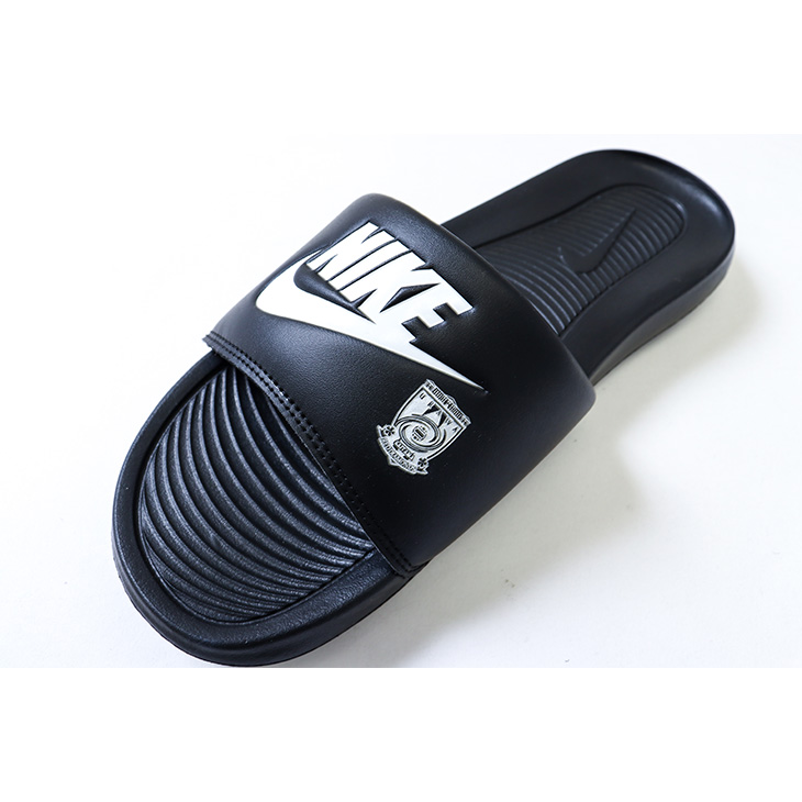 NIKE ビクトリー ワン スライド（エンブレム）/ブラック | 浦和