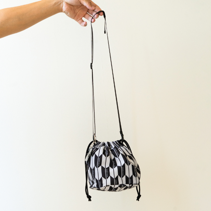 巾着ネックストラップポーチ | 浦和レッズオンラインショップ