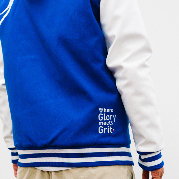 浦和レッズ　スタジアムジャンパー　Lサイズ 定価23 000円 浦和レッズ 公式スタジアムジャンパーウール