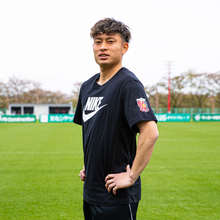 URMKナイキ NSW フューチュラ アイコン S/S Tシャツ