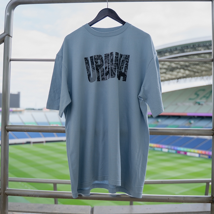 REDS GRAPHIC COLLECTION オーバーサイズTシャツ/URAWA REDS/アシッドブルー〈8月上旬から順次お届け〉