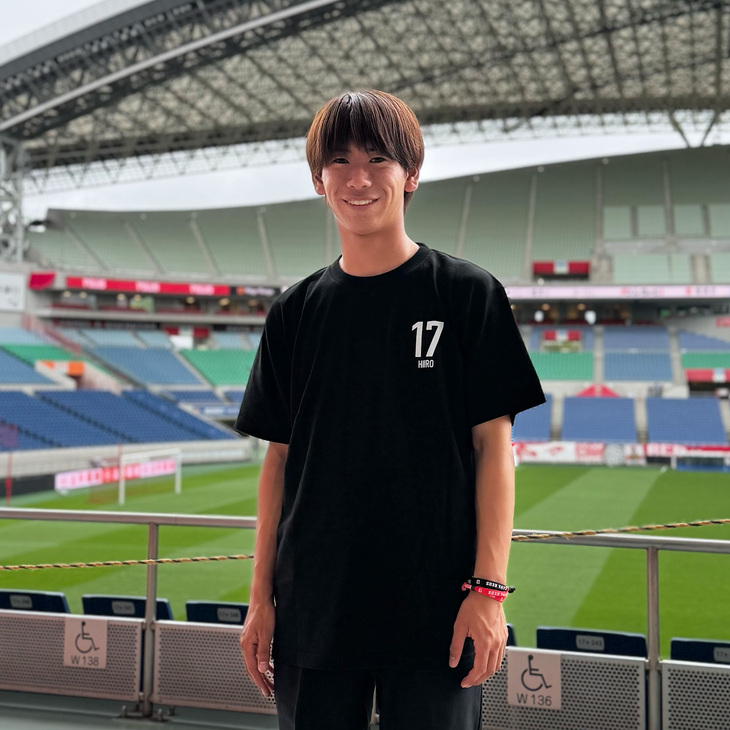 26-27 プレーヤーズ N&N Tシャツ/黒〈11月上旬から順次お届け〉