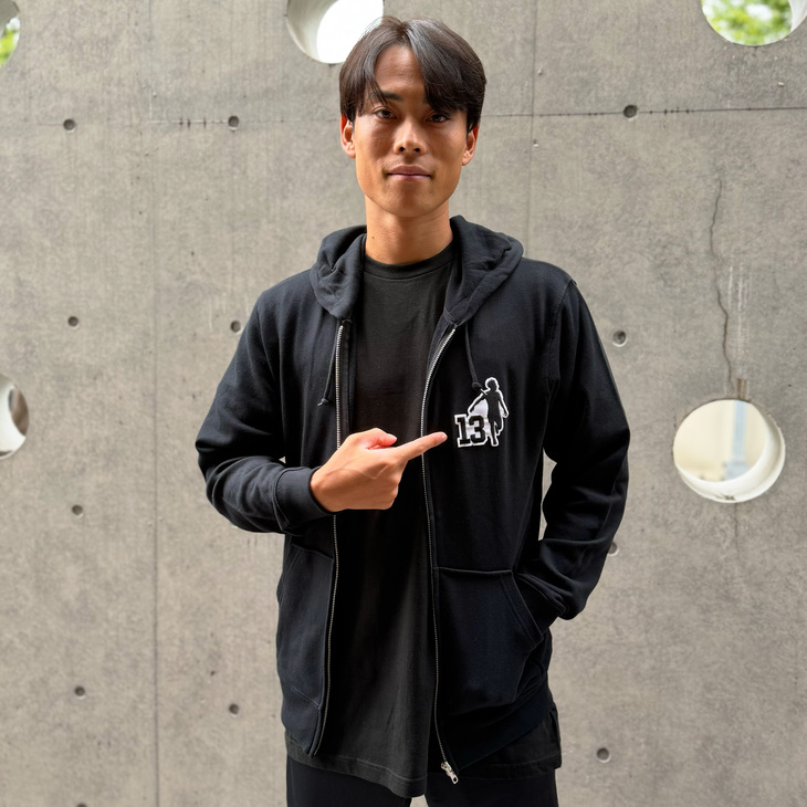 26-27 プレーヤーズ シルエットZIPパーカー/黒〈11月上旬から順次お届け〉